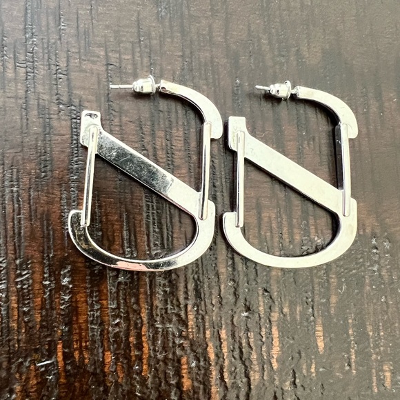 Topshop clip earrings in chunky silver - Picture 2 of 2